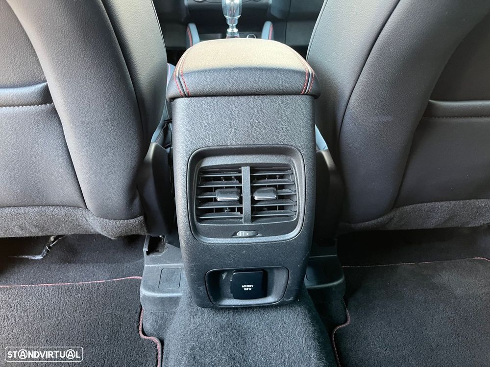 Ford Kuga 2.0 EcoBlue Hybrid ST-LINE - 32