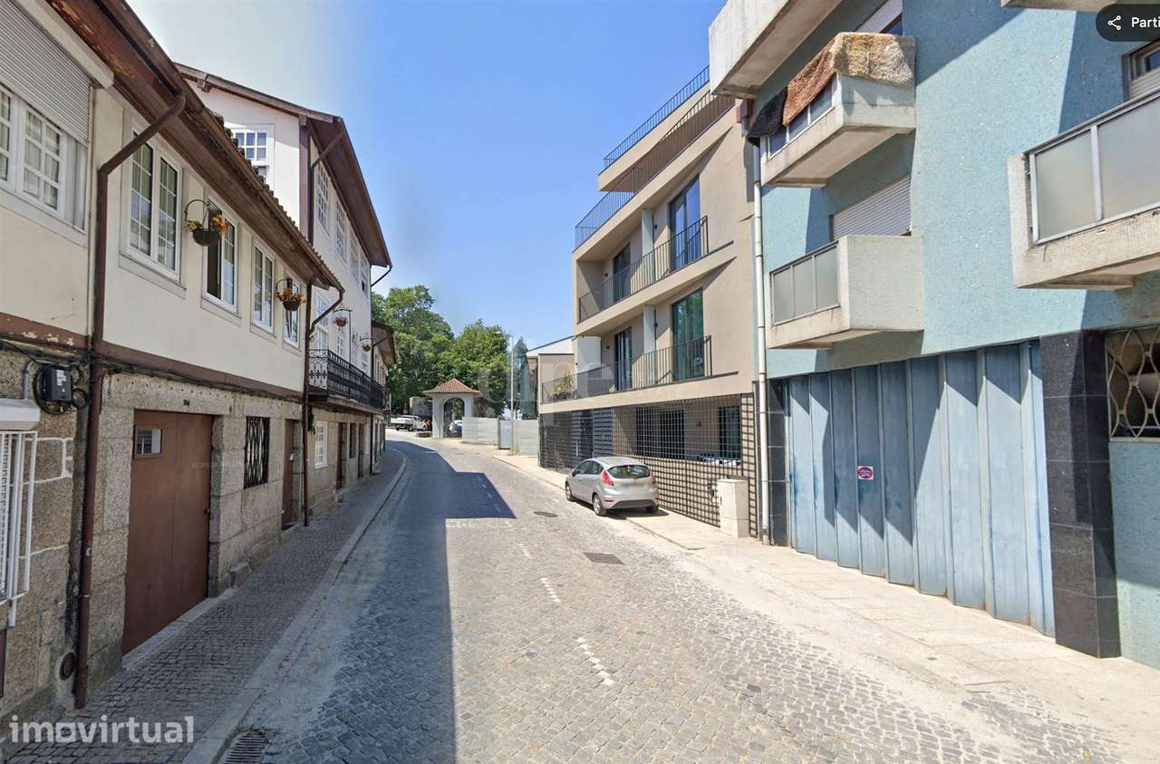 Apartamento T1 para arrendamento no coração da cidade de Guimarães - Grande imagem: 2/23