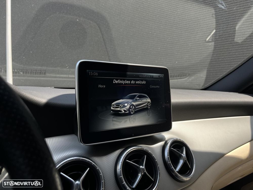 Mercedes-Benz CLA 200 d Shooting Brake Urban - 11