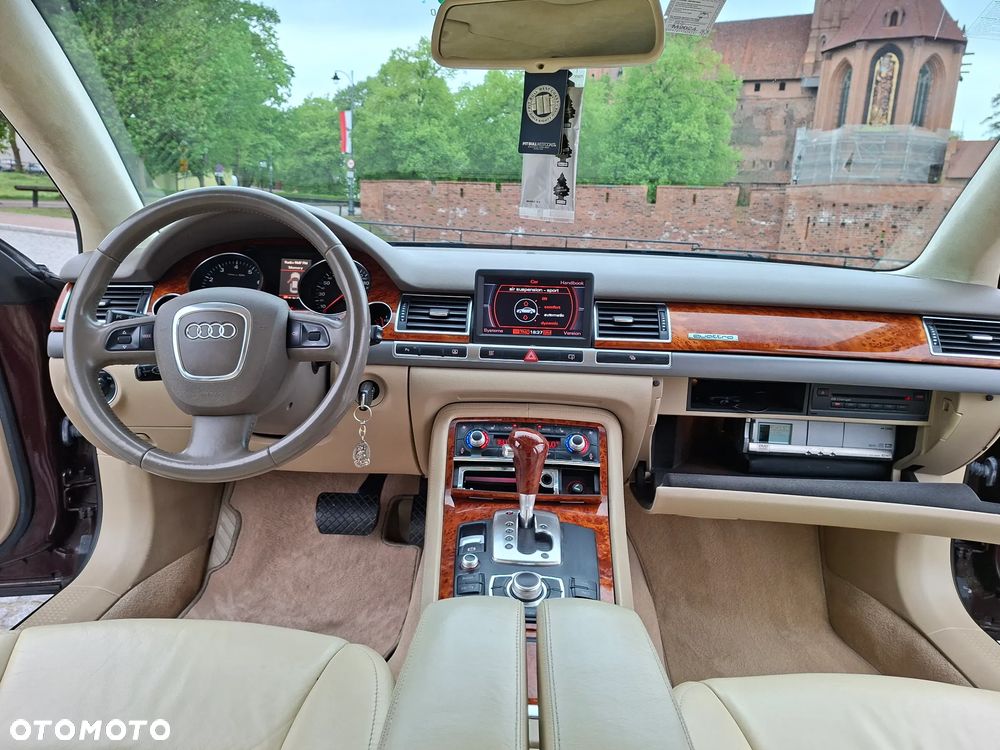 Audi A8 4.2 Quattro Langversion - 17
