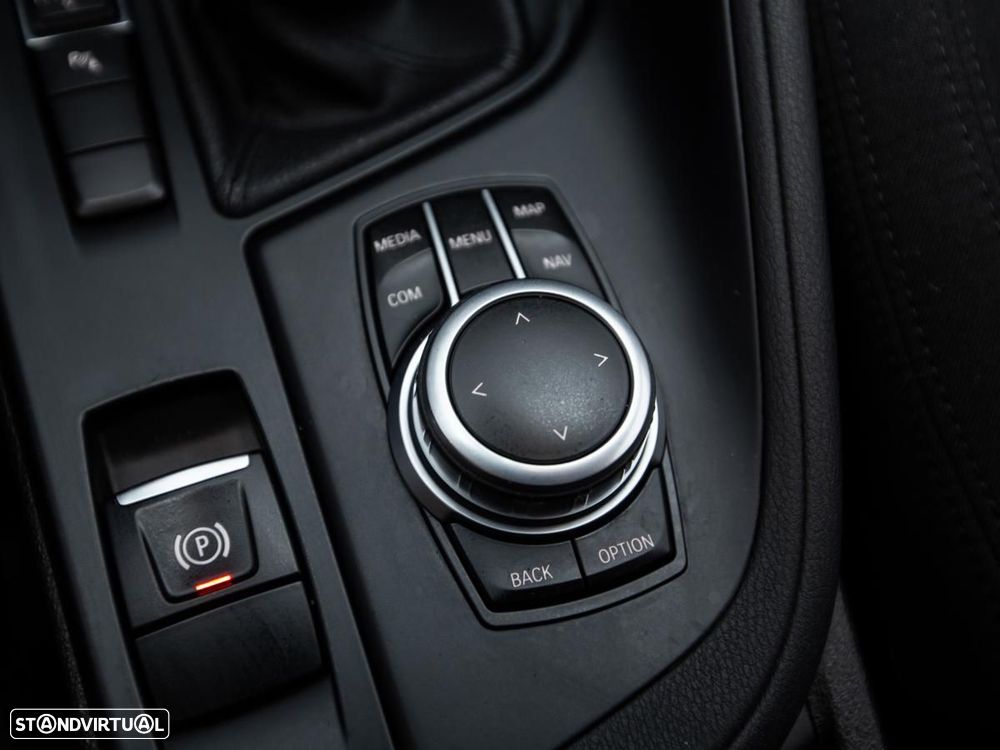 BMW X1 16 d sDrive Auto - 23