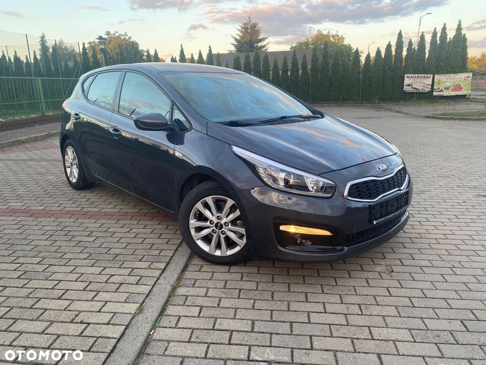 Kia Ceed 1.4 CVVT Attract - 1