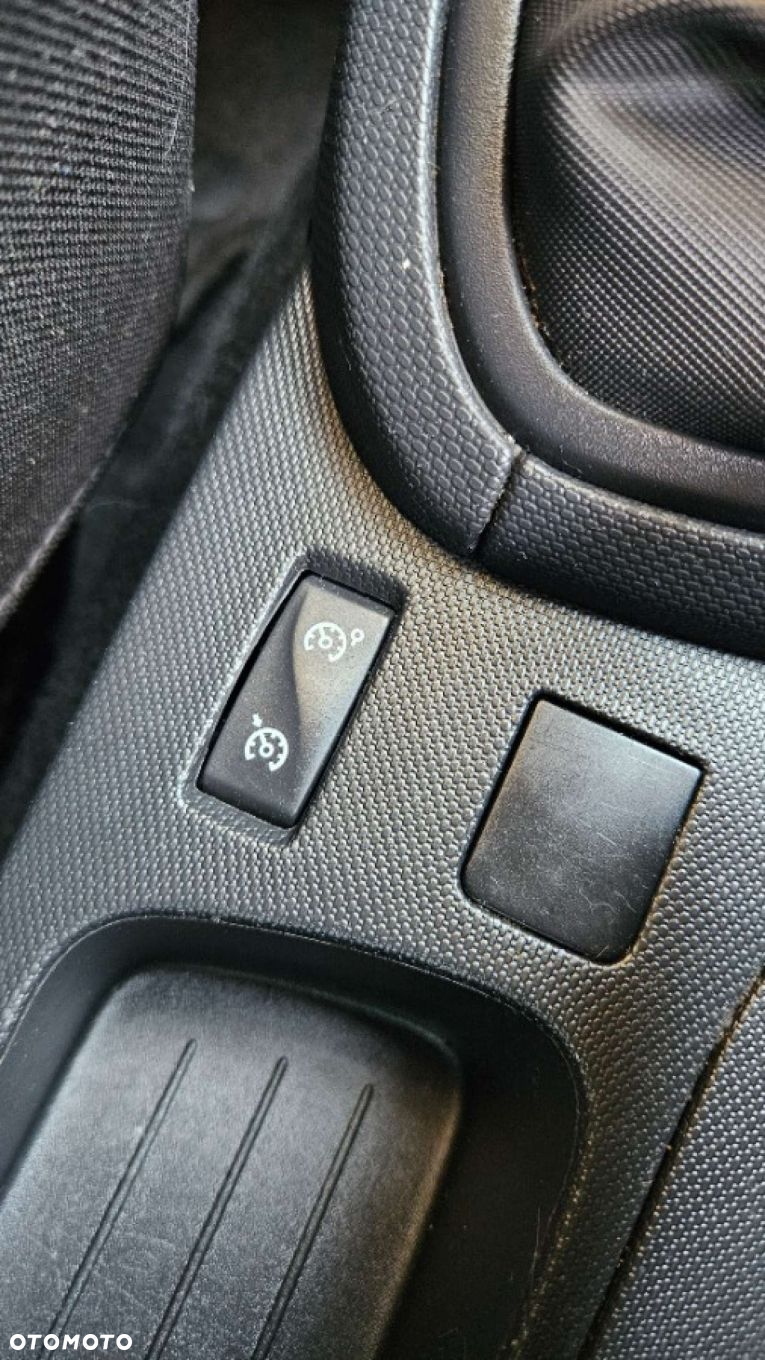 Renault Clio - 27
