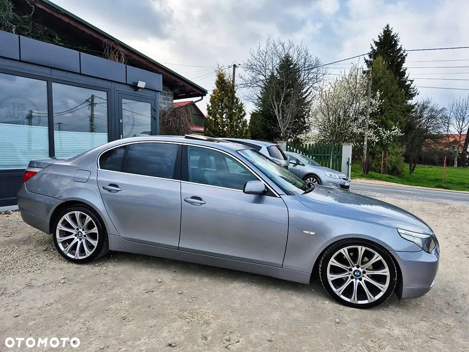 BMW Seria 5 523i - 9