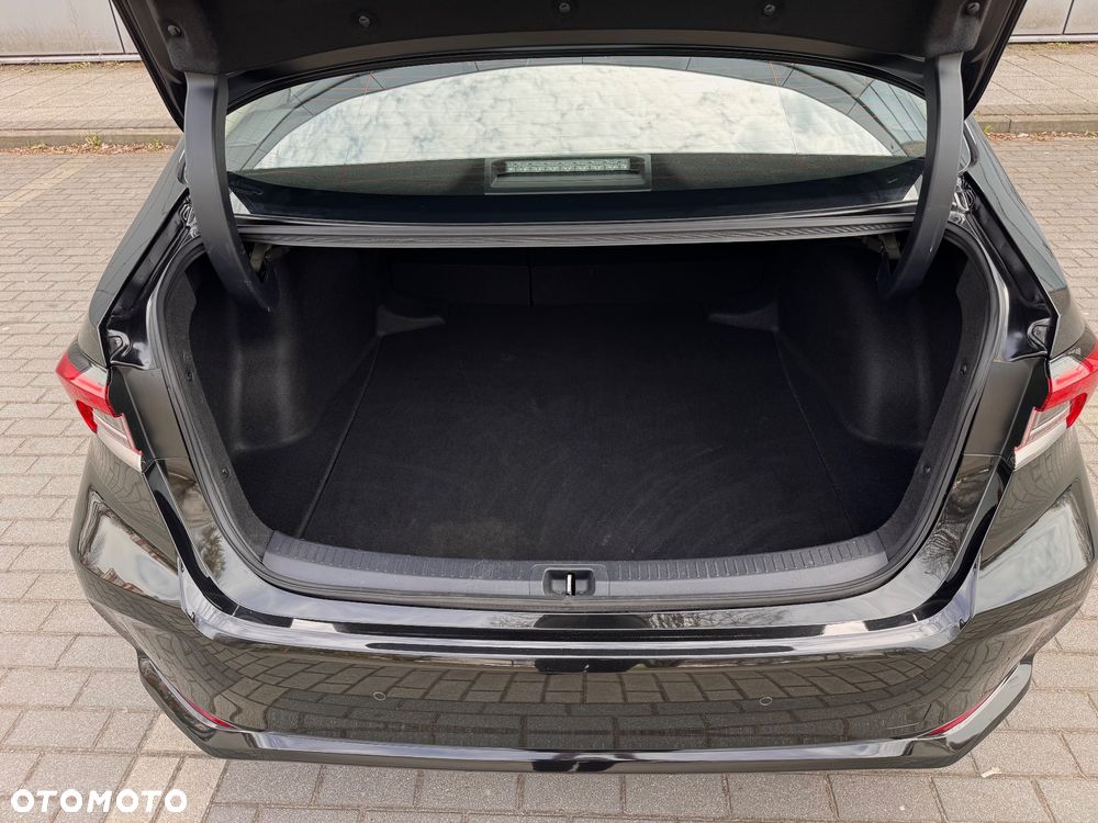 Toyota Corolla 1.5 Comfort - 19