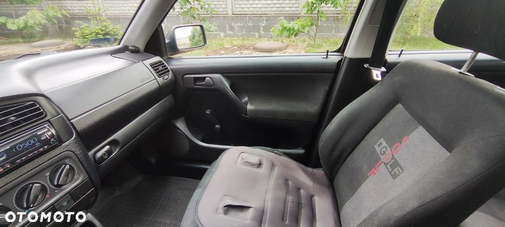 Volkswagen Golf - 15