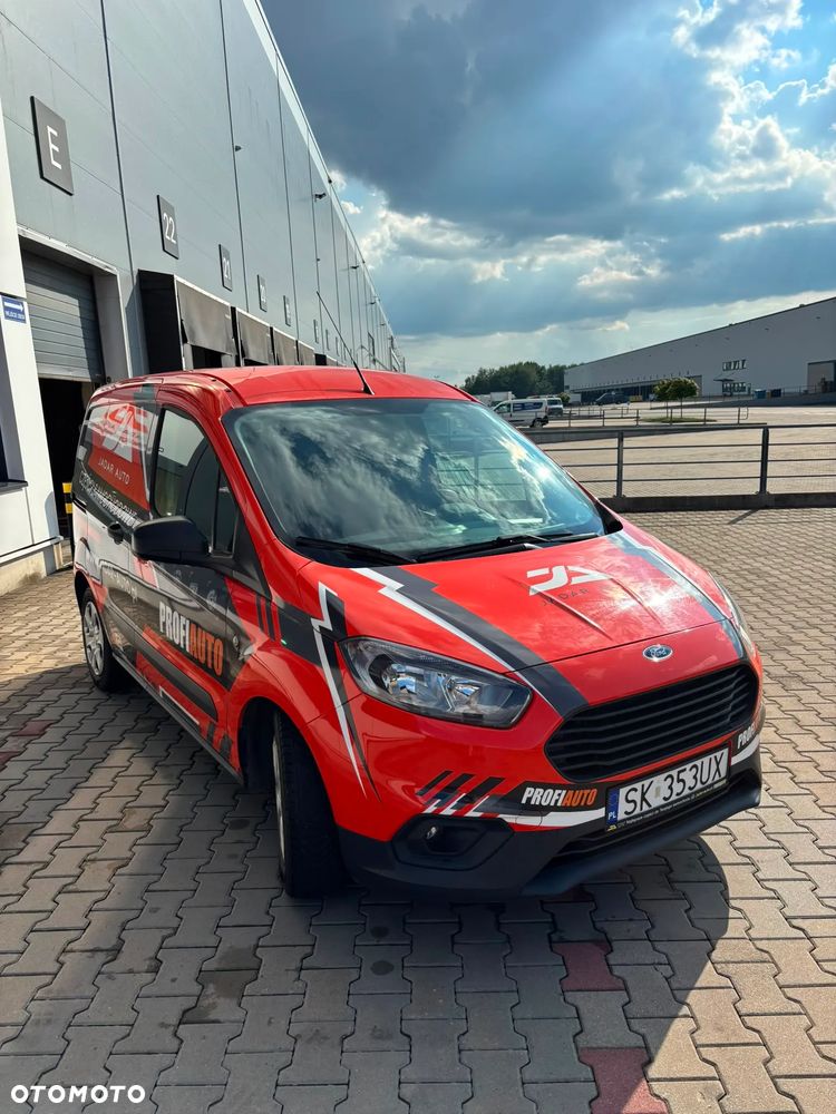 Ford Transit Courier Ambiente - 4