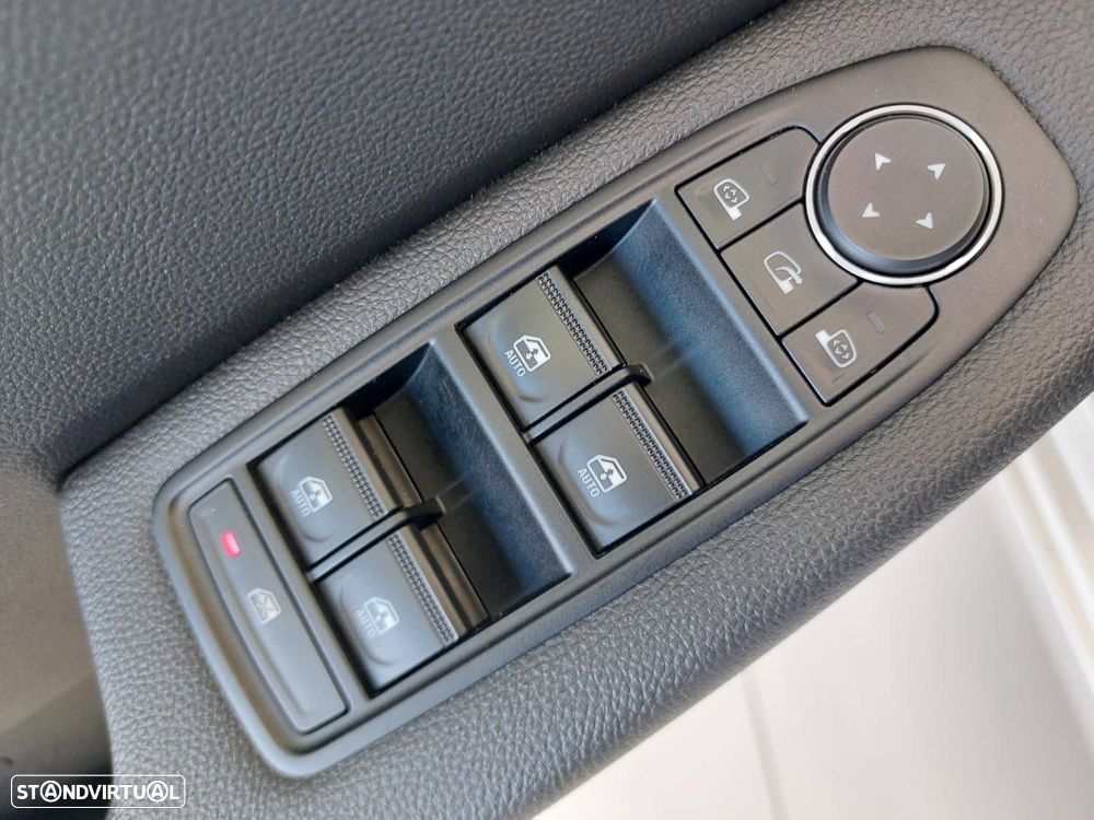 Renault Clio 1.0 TCe Evolution Bi-Fuel - 17