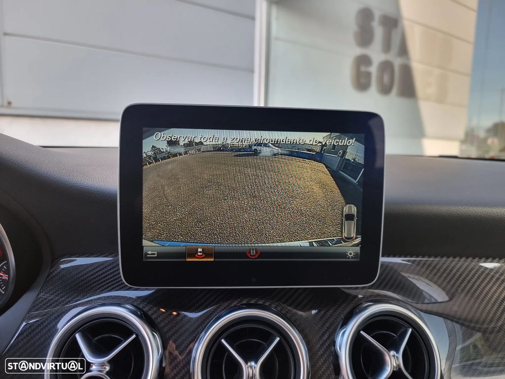 Mercedes-Benz GLA 180 d Urban - 14