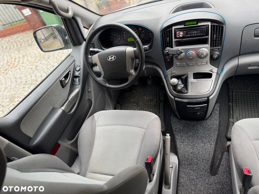 Hyundai H-1 2.5 CRDi Premium - 13
