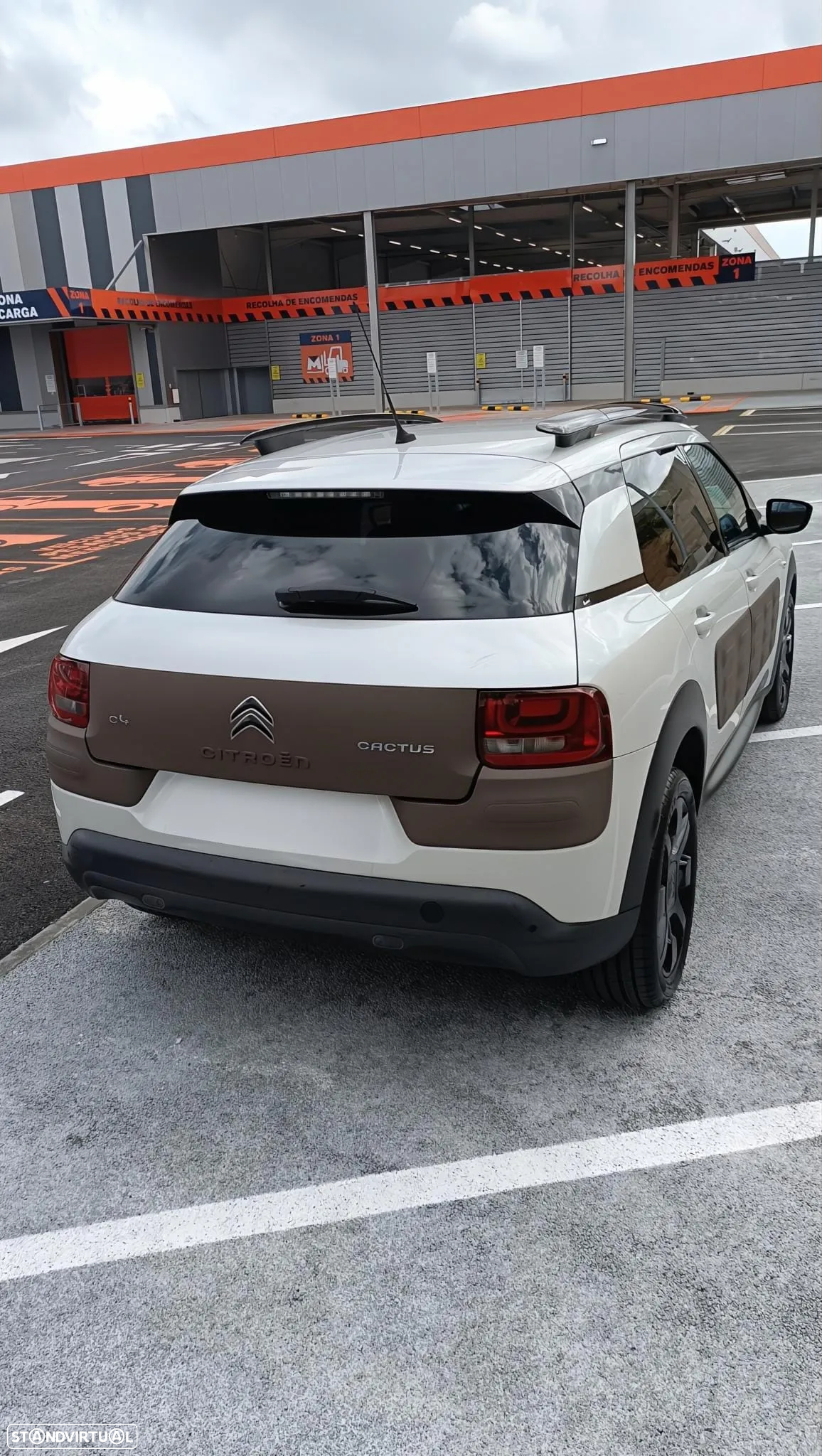 Citroën C4 Cactus 1.6 BlueHDi Shine Ed.Moonlight - 8