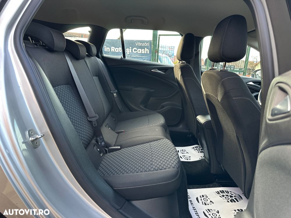 Opel Astra 1.6 D Start/Stop 120 Jahre - 29