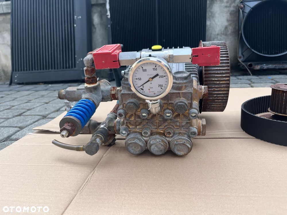 Pompa wysokociśnieniowa Interpump W 2141 1950 NETTO - 4