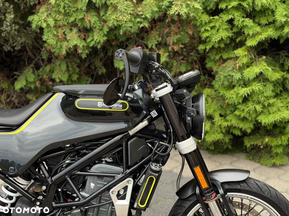 Husqvarna Svartpilen - 12