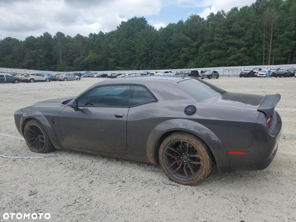 Dodge Challenger - 3