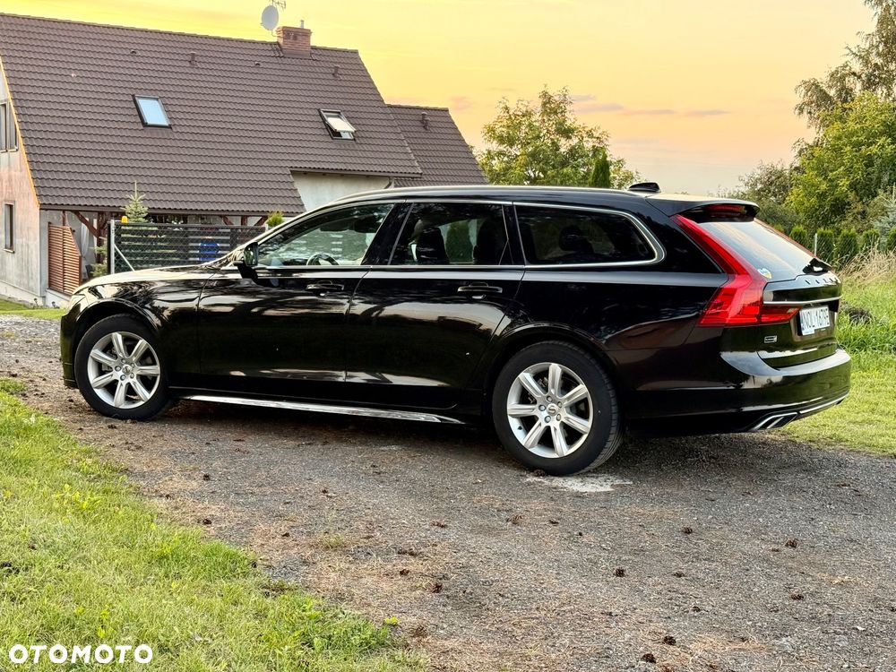 Volvo V90 D3 Momentum - 4