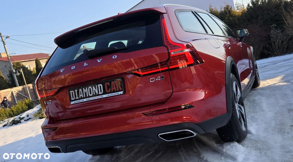 Volvo V60 Cross Country D4 AWD Geartronic Pro - 17