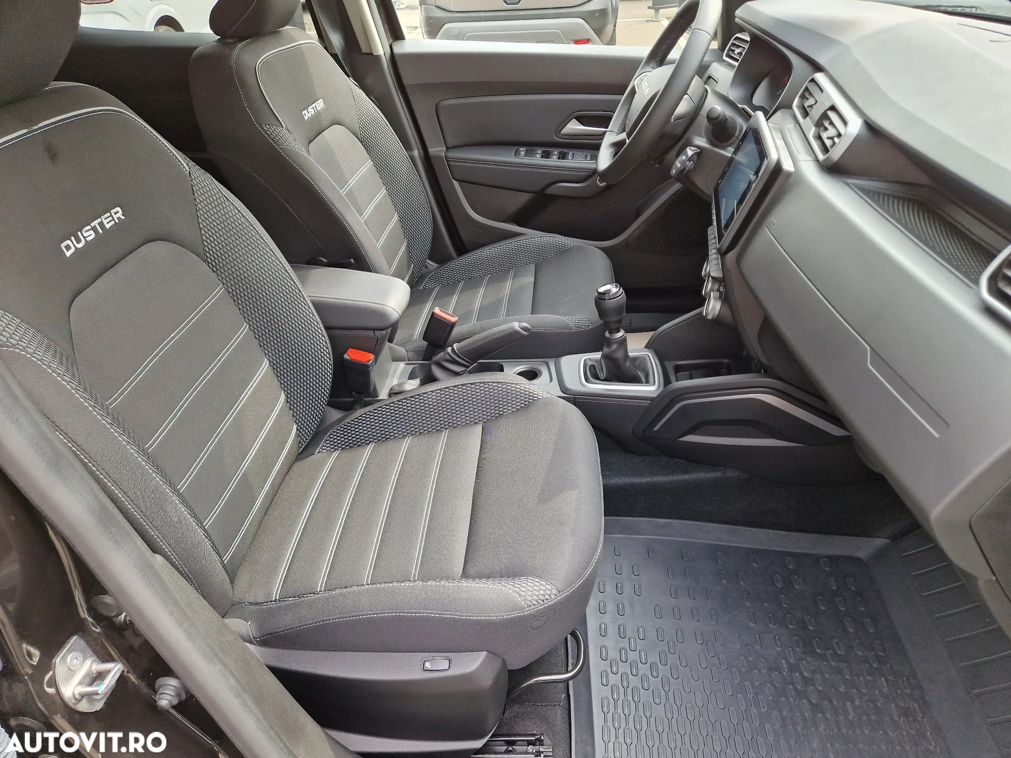 Dacia Duster ECO-G 100 Journey+ - 24