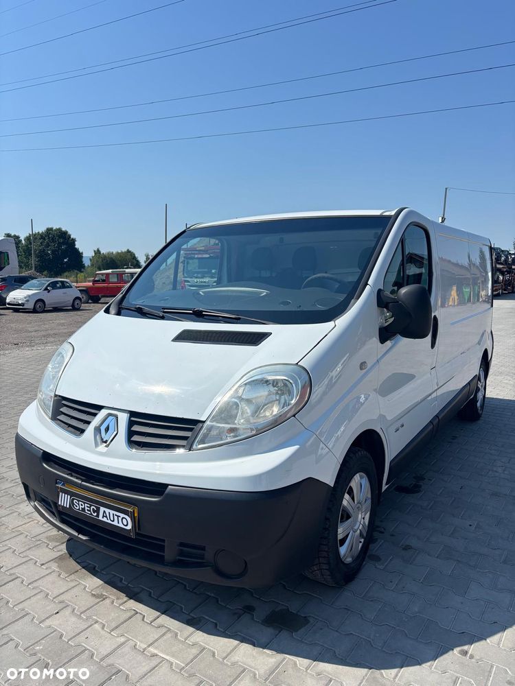 Renault TRAFIC - 2