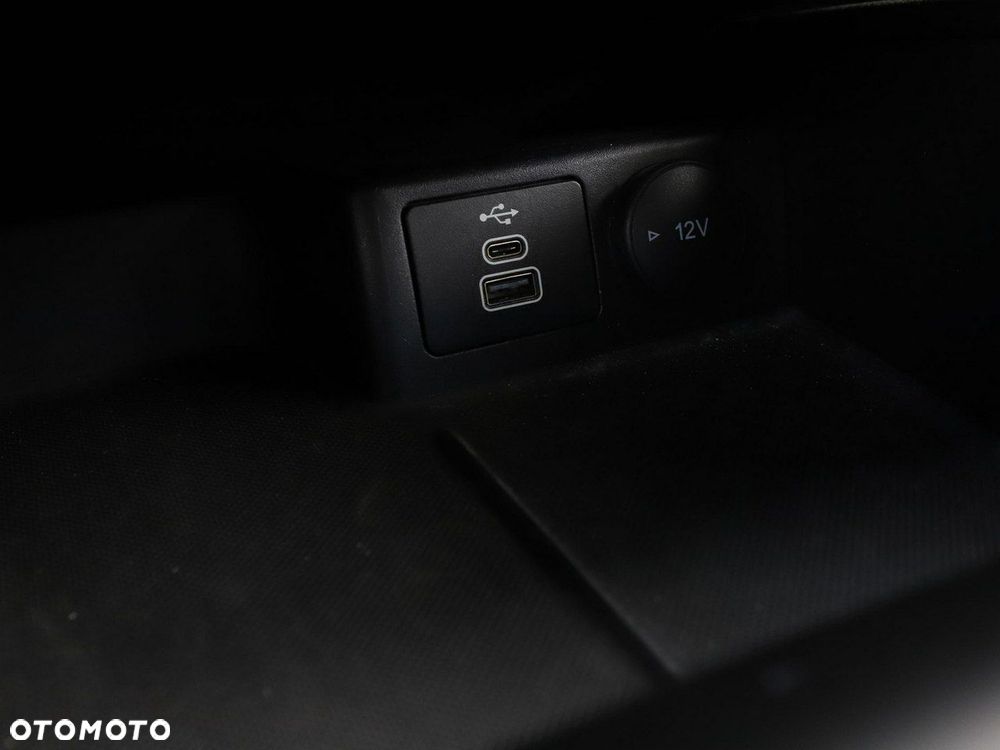 Ford Kuga - 30