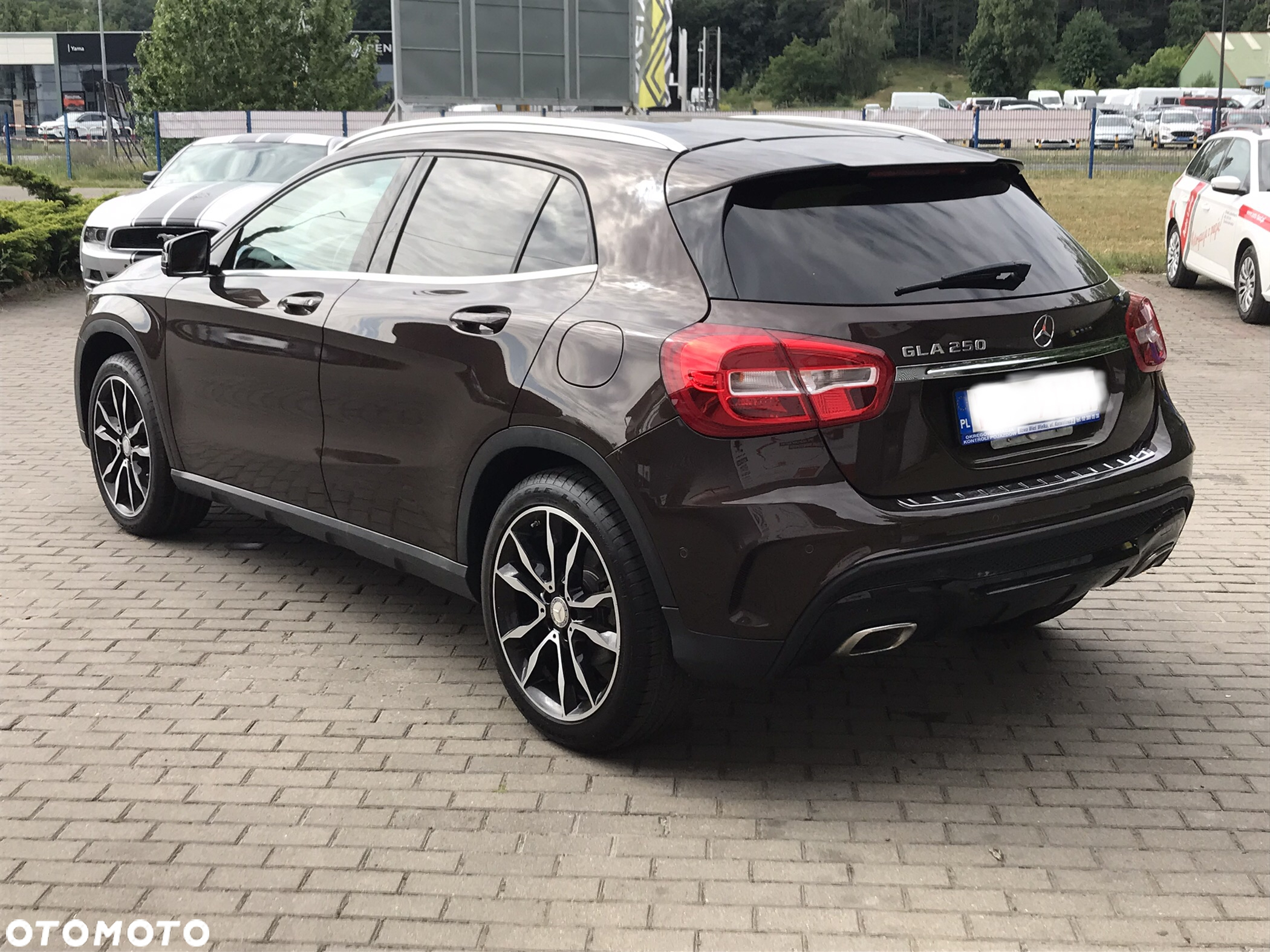 Mercedes-Benz GLA - 7