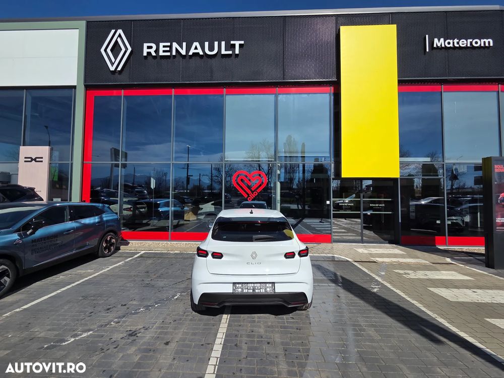 RENAULT Clio 2026 — imagine 24