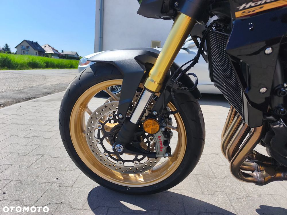 Honda CB - 8