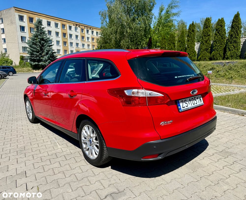 Ford Focus 1.6 Titanium - 12
