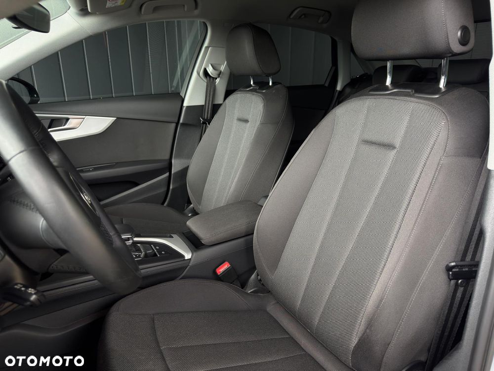 Audi A4 Limousine 35 TFSI mHEV S tronic - 23