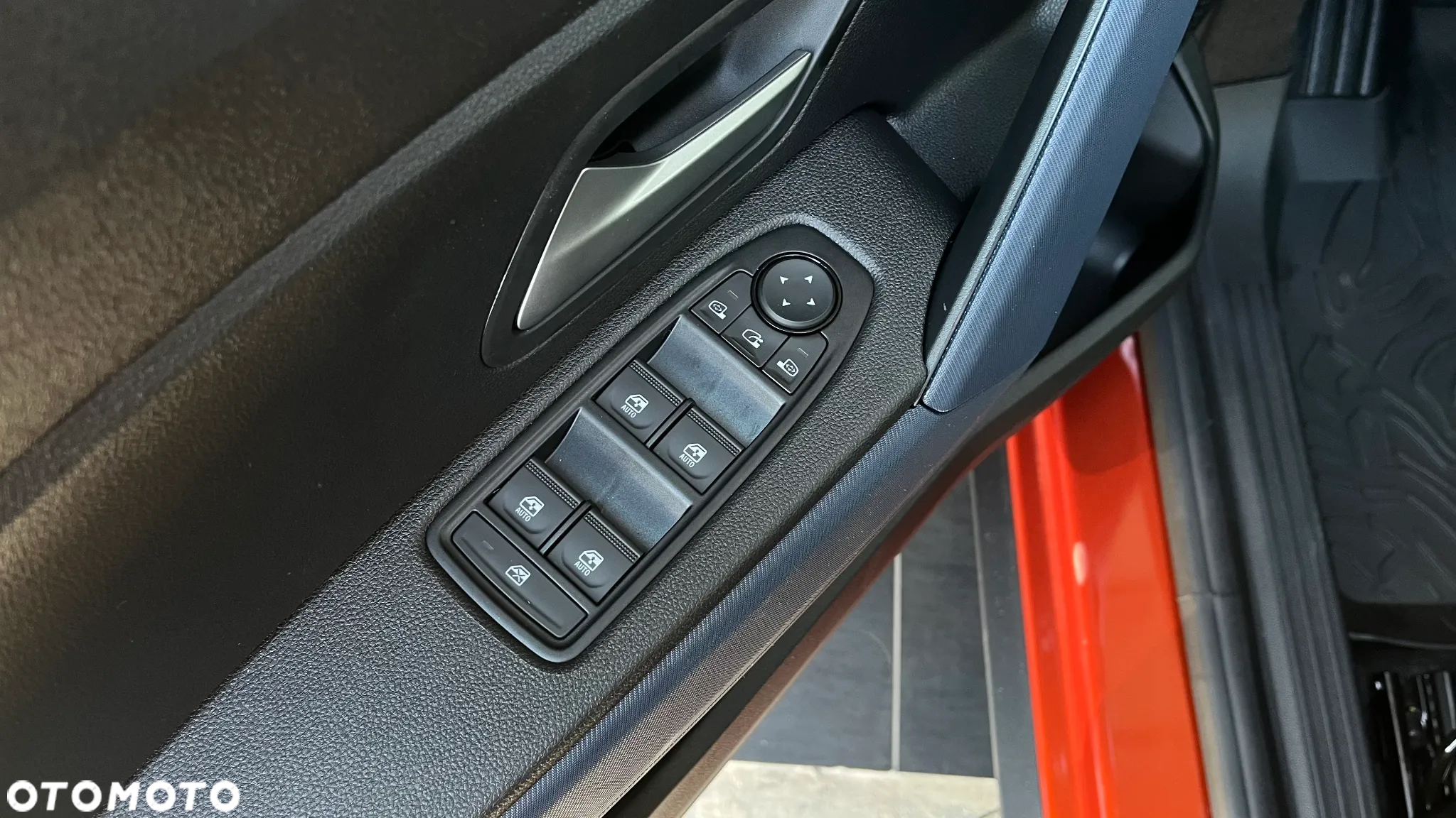 Dacia Duster 1.6 Full Hybrid 140 Journey MMT - 9