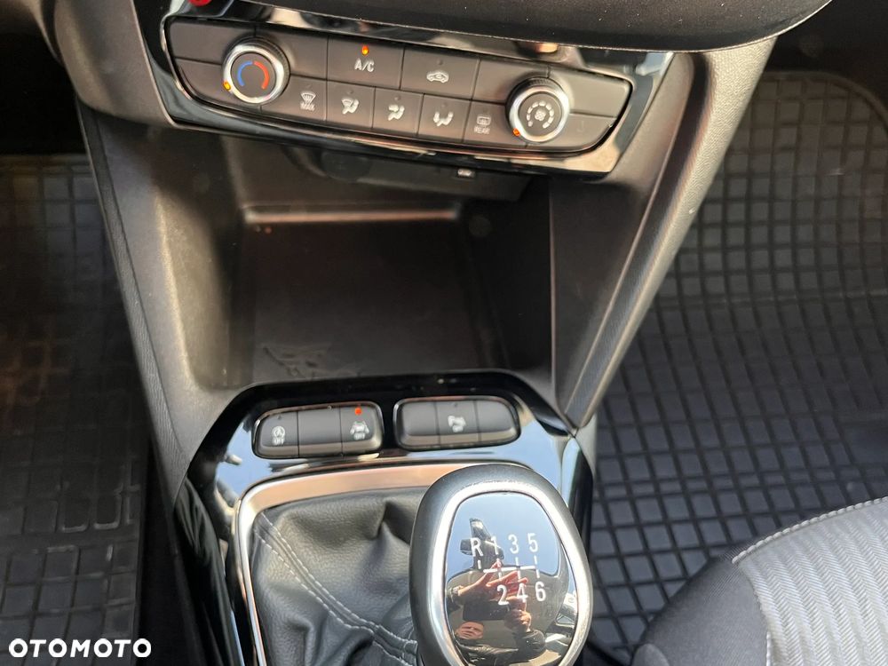 Opel Corsa 1.2 Business S&S - 14