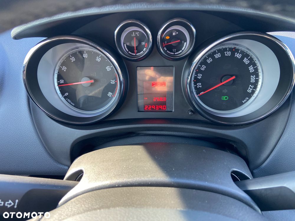 Opel Meriva 1.4 T Cosmo - 25