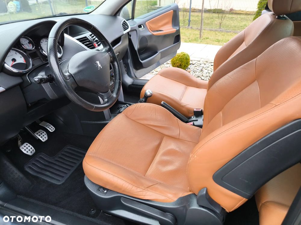 Peugeot 207 CC 120 VTi Roland Garros - 16