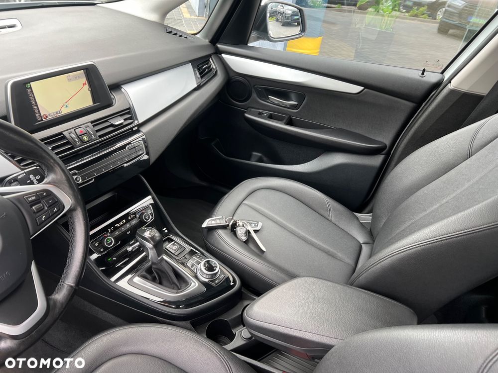 BMW Seria 2 218d Advantage sport - 13