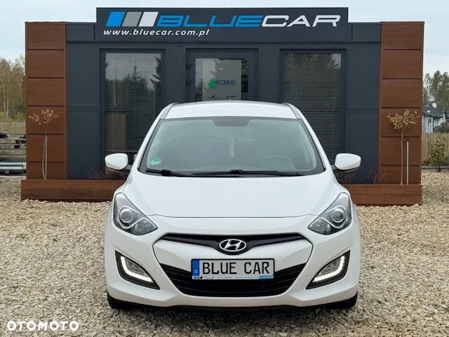Hyundai i30 i30cw 1.6 CRDi Fifa World Cup Edition - 9