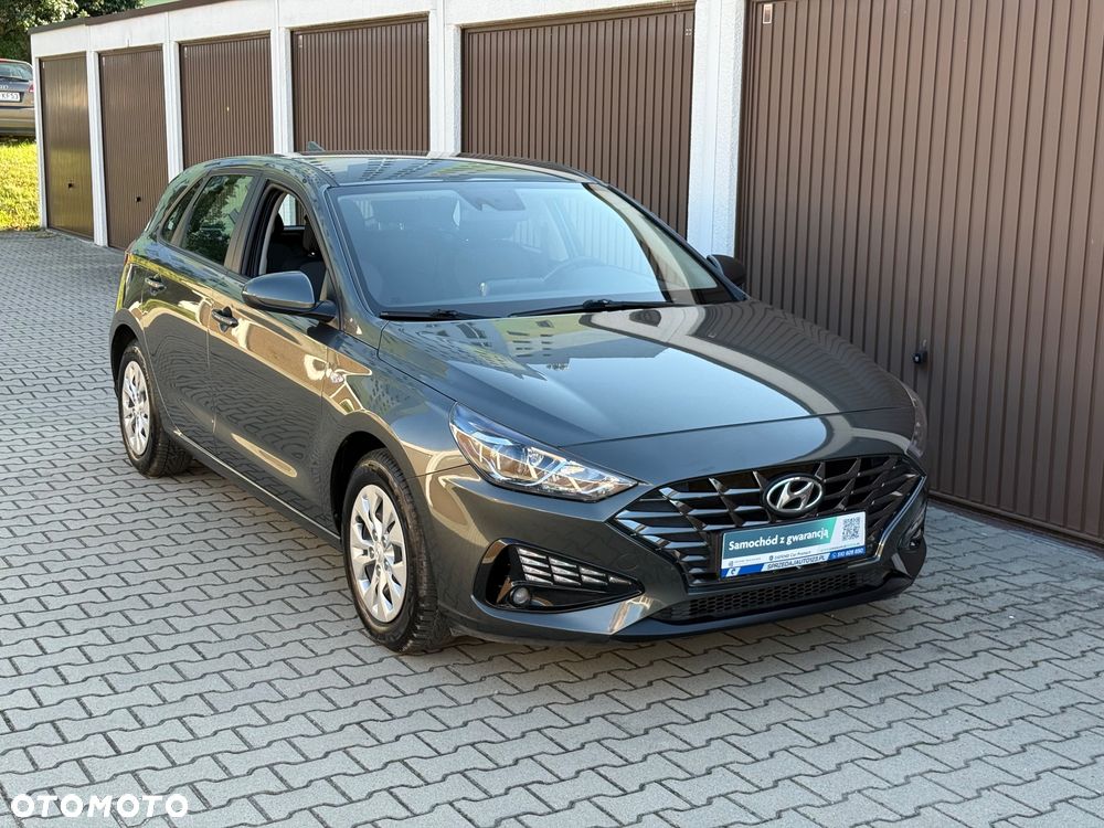 Hyundai i30 1.5 DPI Classic + - 23