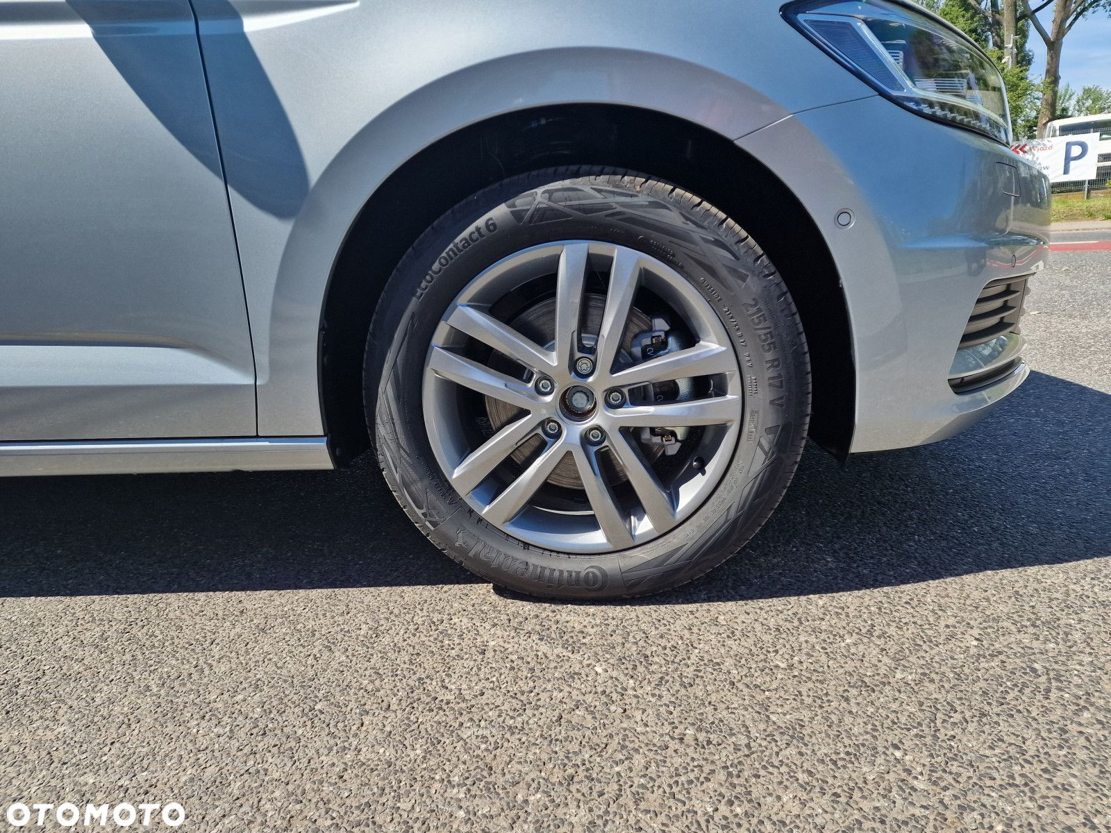 Volkswagen Touran 1.5 TSI EVO Comfortline DSG - 5