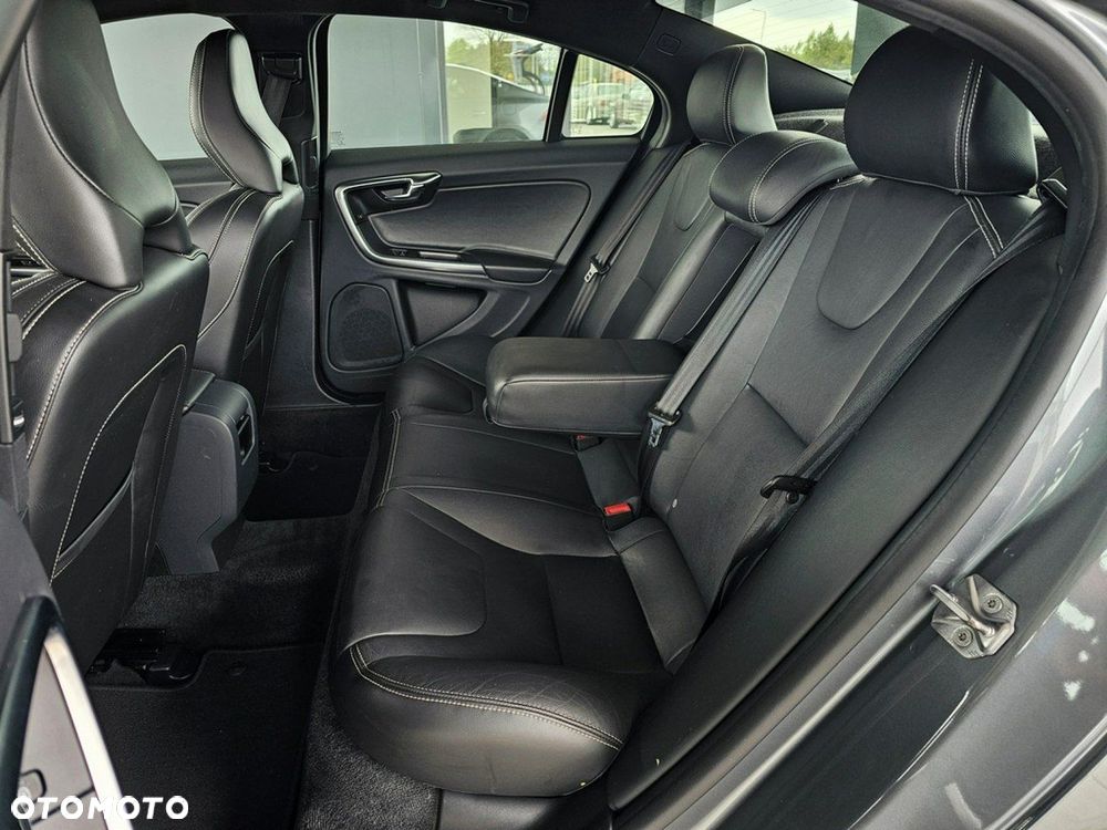 Volvo S60 - 31