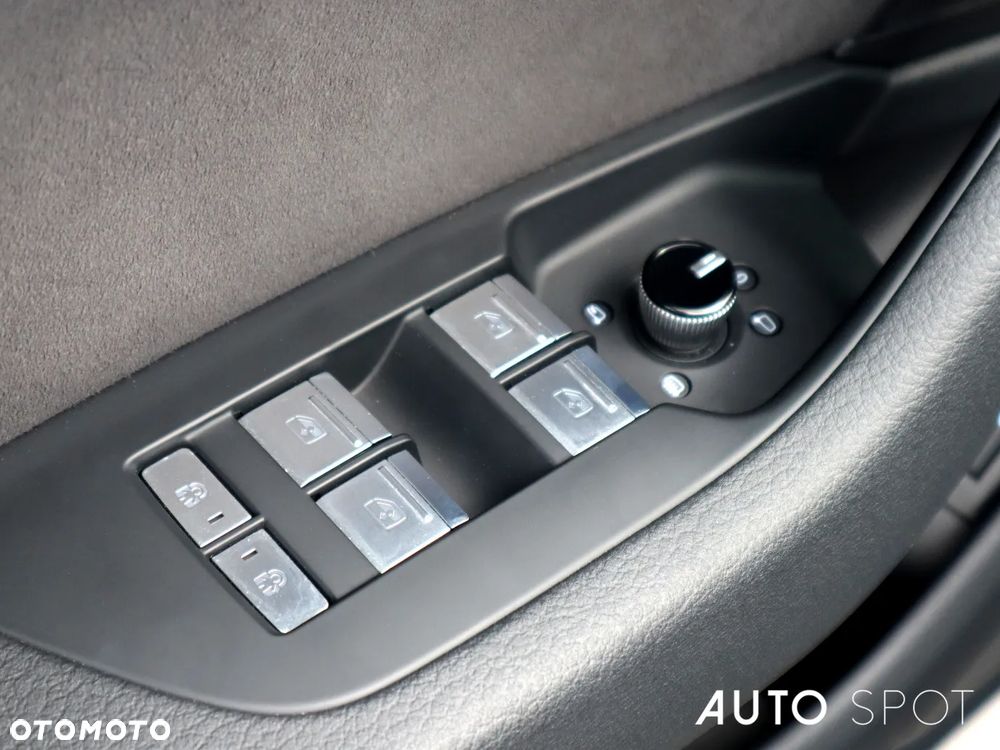 Audi A6 Avant 55 TFSI quattro S tronic - 15