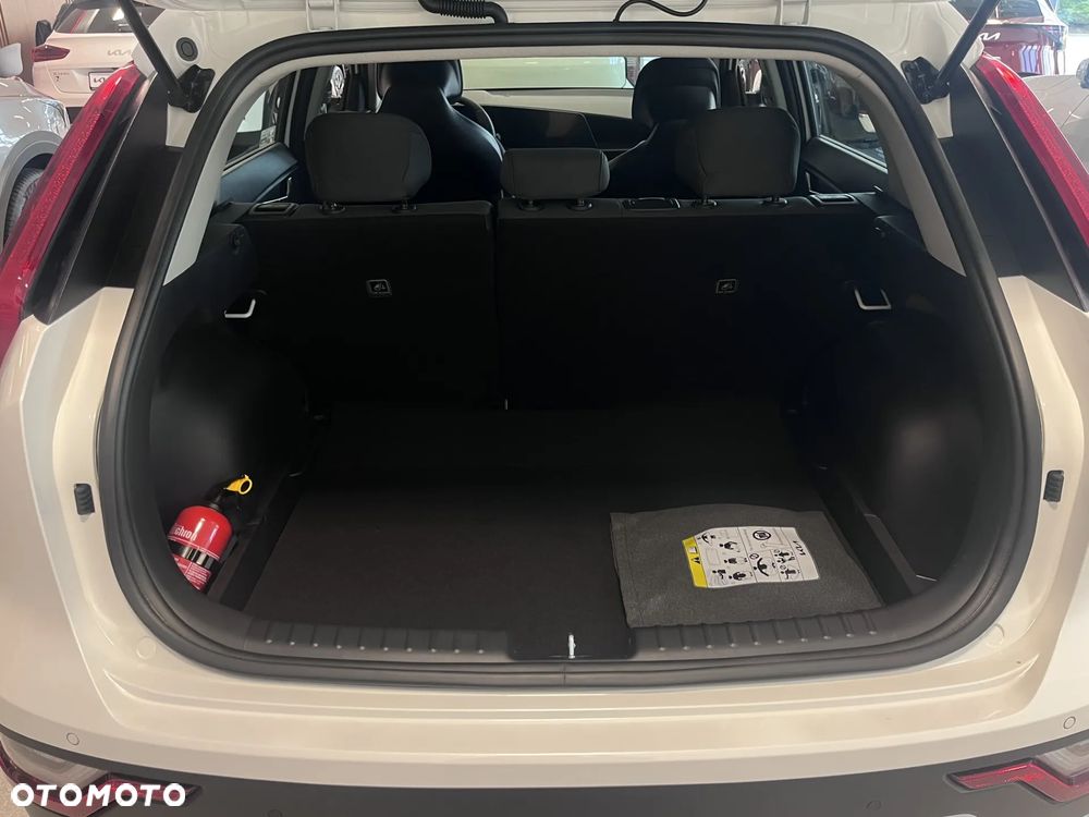 Kia Niro 1.6 GDI Hybrid M - 12