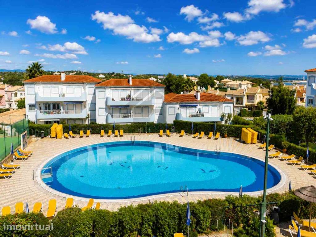 Luxuoso T2 no Oasis Parque com Piscinas e Jardim - Grande imagem: 2/44