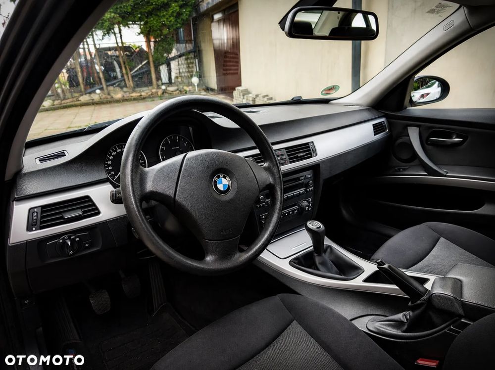 BMW Seria 3 - 13