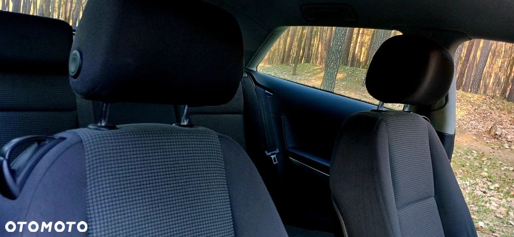 Audi A3 3-drzwiowe 1.6 Attraction - 15