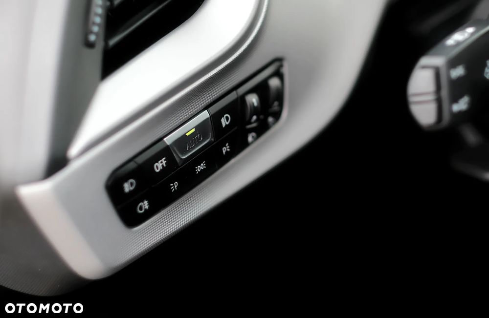 BMW Seria 1 118i Advantage - 41