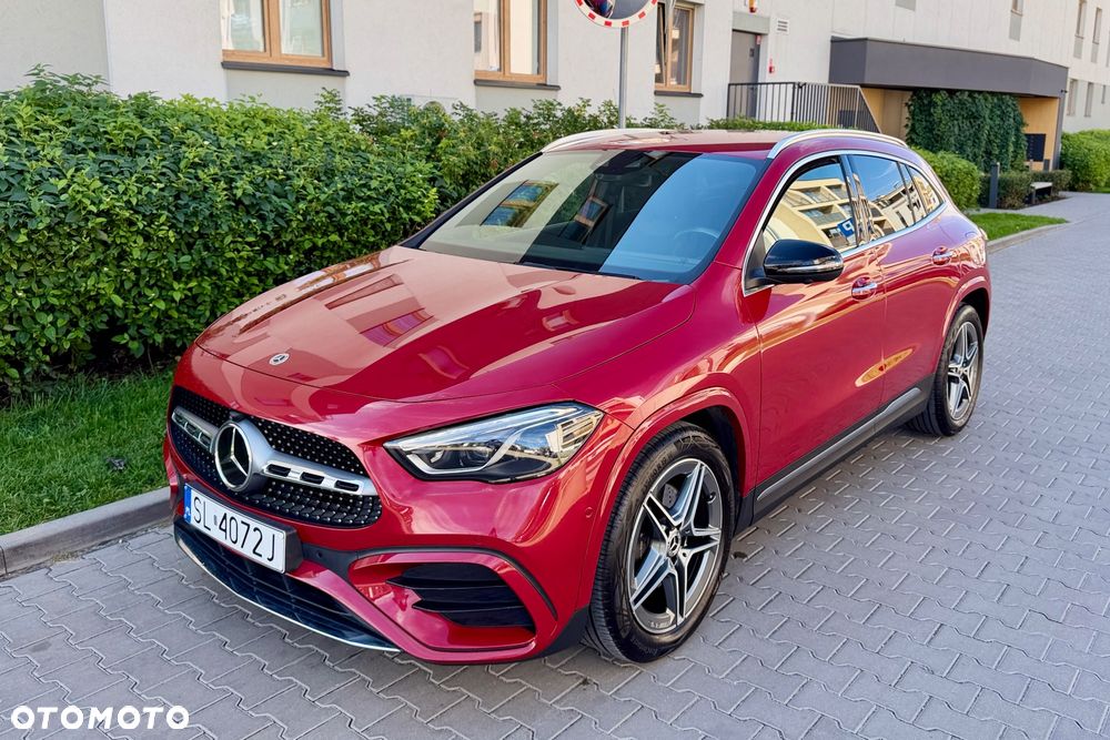 Mercedes-Benz GLA 200 AMG Line - 1