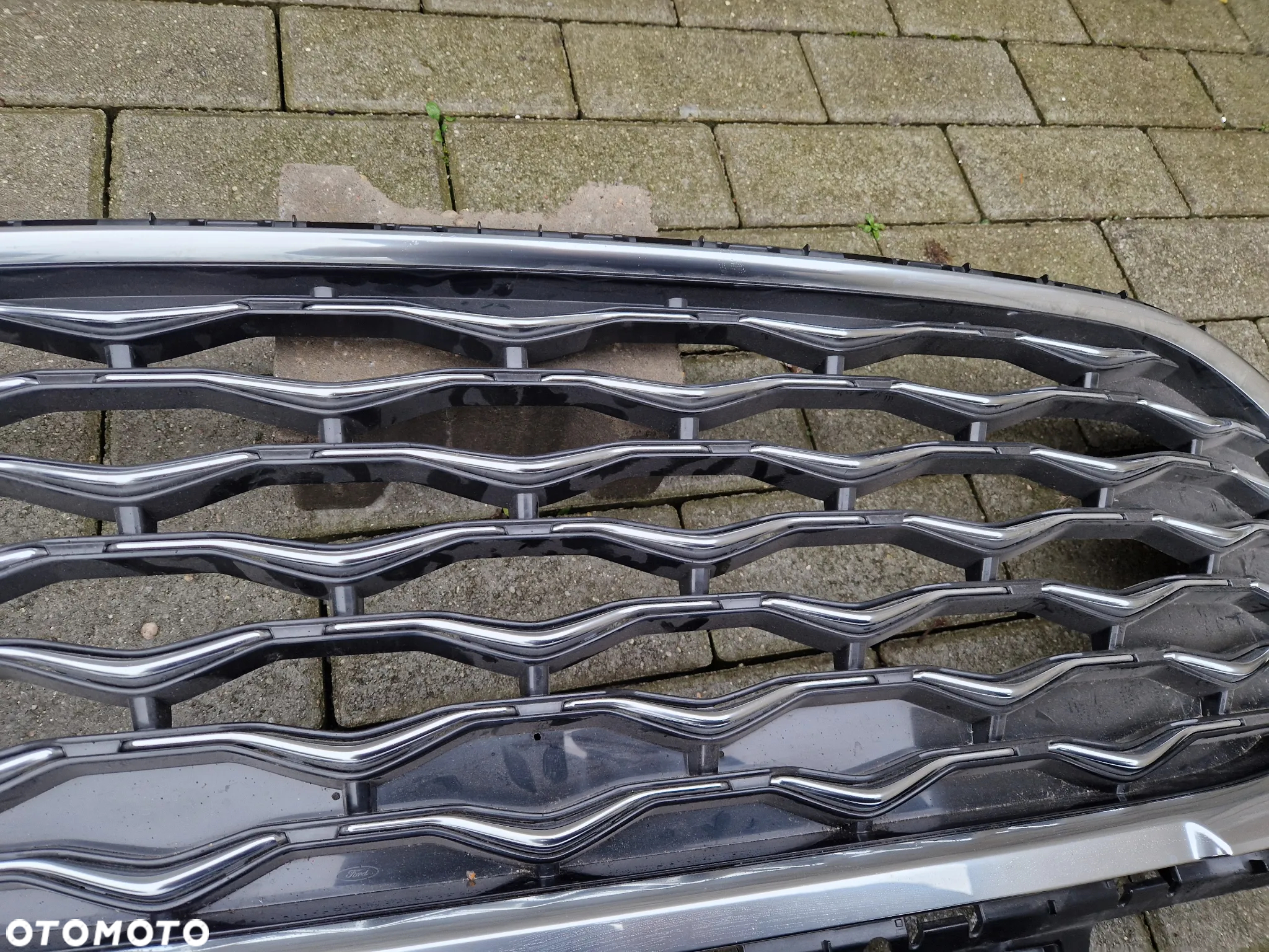 Grill Atrapa Ford Kuga mk3 vignale - 3