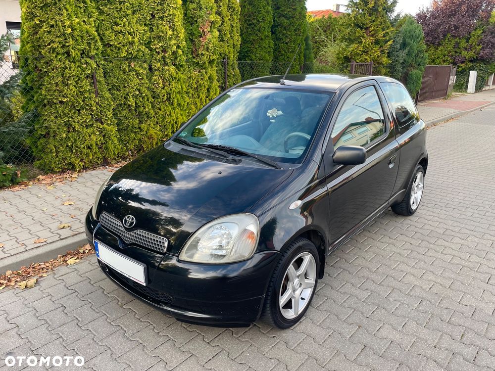 Toyota Yaris 2000 photo 4