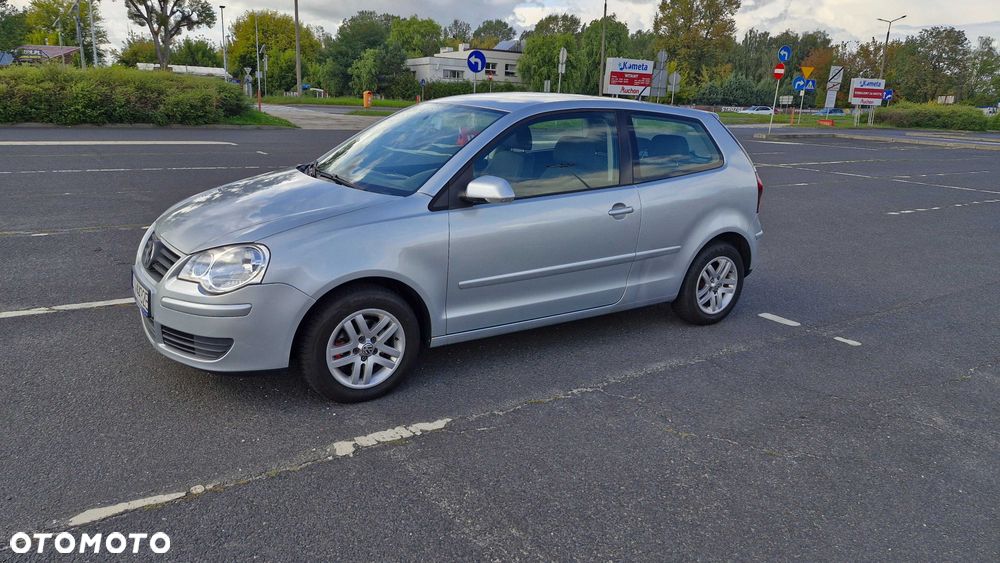 Volkswagen Polo - 1