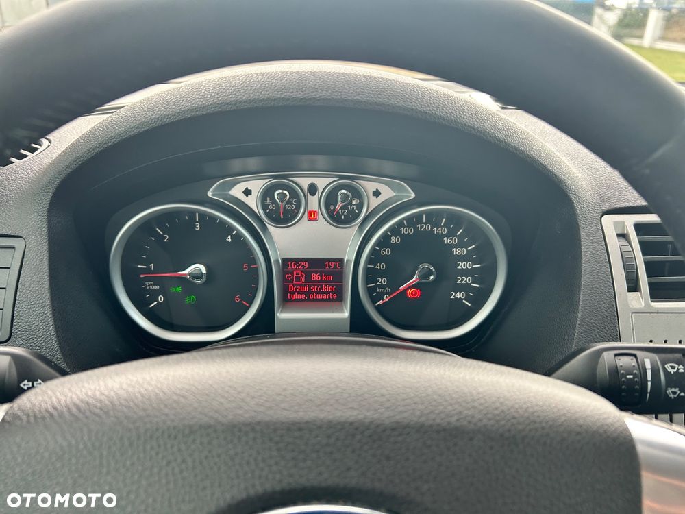 Ford Kuga 2.0 TDCi 4x4 Titanium - 22