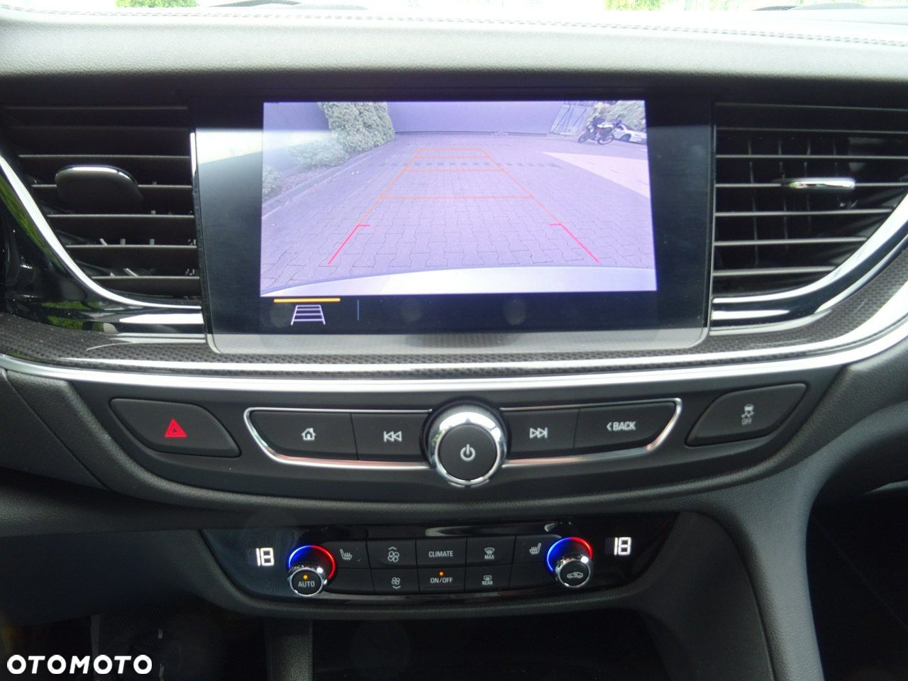 Opel Insignia - 10
